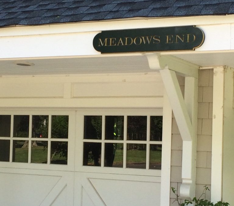 Meadows End Sign